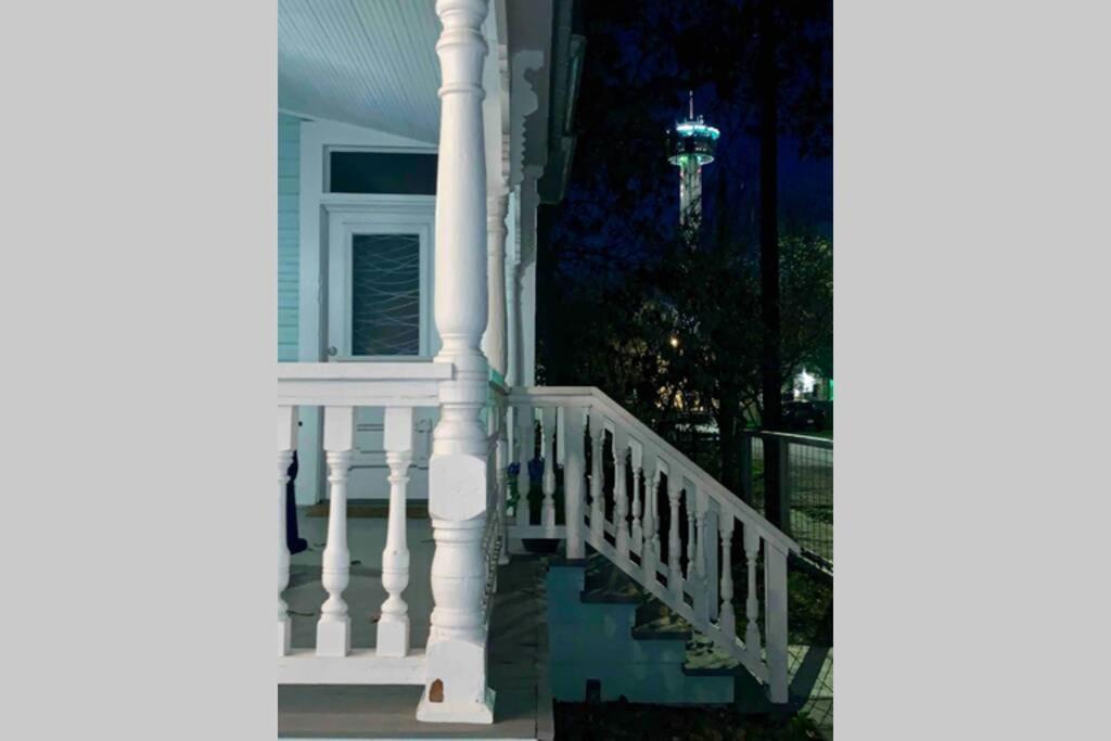 Holiday home Historic With Heated Mini Pool Walking Distance To Downtown San Antonio! *