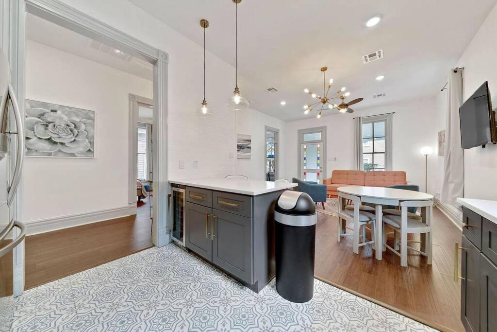 Holiday home Historic With Heated Mini Pool Walking Distance To Downtown San Antonio! San Antonio